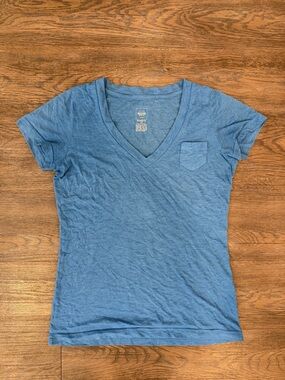 Women’s Mossimo Blue Boyfriend Tee Size Medium